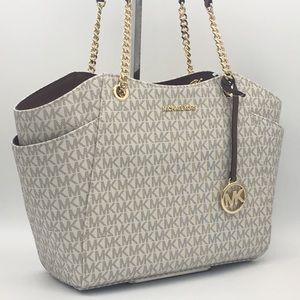 MICHAEL KORS LG CHAIN SHOULDER TOTE VANILLA